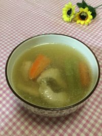 家常菜苦瓜瘦肉汤