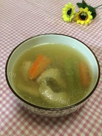 家常菜苦瓜瘦肉汤