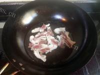 美味的咸肉炒冬笋做法图解2)