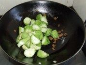海米丝瓜做法图解3)