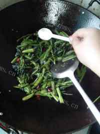 家常菜炝炒空心菜