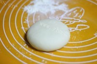 自己做的猪肉洋葱馅饼做法图解6)