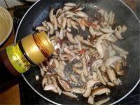 美味可口的香菇炒鸡蛋做法图解9)