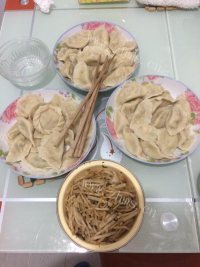热腾腾的西葫芦鸡蛋饺子做法图解9)