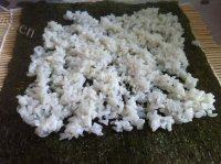 可口的紫菜包饭做法图解6)