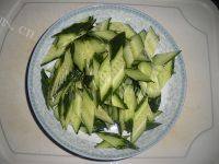 家常菜番茄炒黄瓜做法图解3)