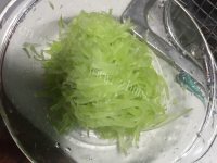 有特色的凉拌莴笋做法图解2)