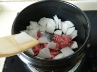 特色韩国辣牛肉汤做法图解4)
