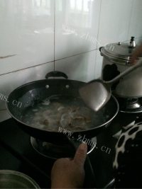 色香味俱全的蛤蜊汤做法图解7)