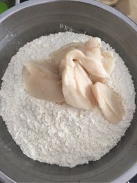 色香味俱全的椰蓉开口酥做法图解3)