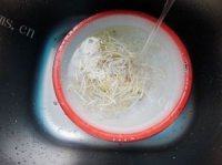 家常菜香菇炒豆芽做法图解1)