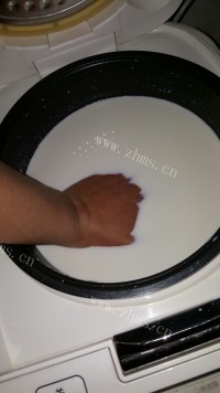 好吃的牛奶煮米饭做法图解2)