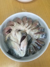 家常菜剁椒鱼做法图解1)