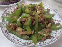 家常菜肉炒青椒