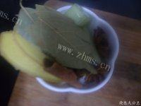 简易的自制猪皮冻做法图解6)