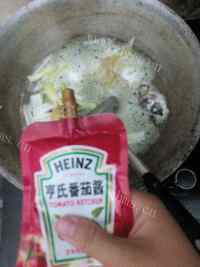 美味的鱼头汤做法图解6)