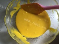 自制威风蛋糕做法图解6)