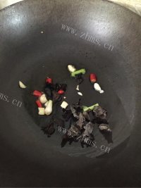 美味西红柿炒胡萝卜做法图解6)