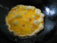 「美味可口」韭菜炒鸡蛋做法图解3)