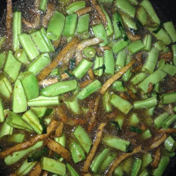 香飘十里的豆角焖面