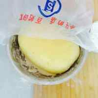 美味的玫瑰花方瓜馒头做法图解9)