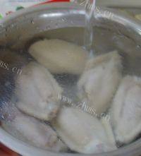 美味的香炸鸡翅做法图解3)