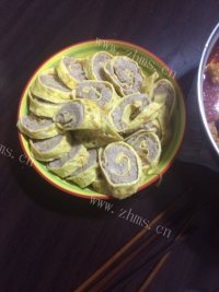 美味的鸡蛋肉卷
