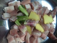 香飘十里的粉蒸肉做法图解2)