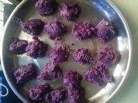 美味的紫薯糯米糍做法图解3)