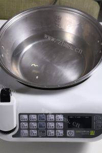 很有食欲的清蒸河蟹做法图解2)