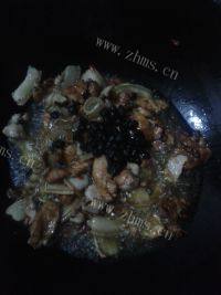 自制辣椒炒肉做法图解8)