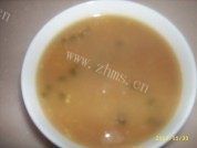 爽口的小米绿豆粥做法图解5)