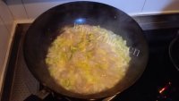 美味蛋卧虾仁白菜做法图解8)