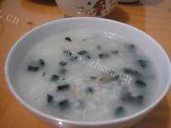「绿色食物」皮蛋瘦肉粥