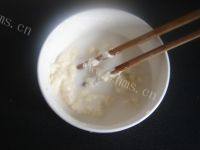 美味的西红柿疙瘩汤做法图解4)