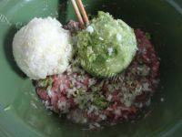 家常猪肉蒸饺做法图解3)