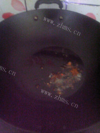 好吃的五花肉炖土豆做法图解5)