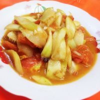家常菜西葫芦炒番茄