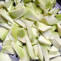家常菜西葫芦炒番茄做法图解2)