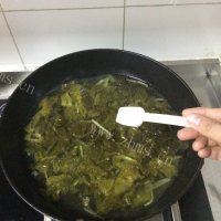 美味的酸菜鱼做法图解8)