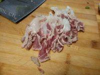 家常菜红萝卜炒肉片做法图解4)
