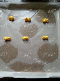 彩绘蛋糕卷做法图解11)