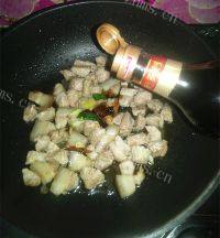 家庭版梅干菜烧肉做法图解9)