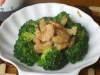 虾仁炒西兰花自制