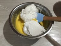 自制草莓纸杯蛋糕做法图解6)