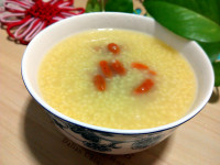 美味的枸杞小米粥