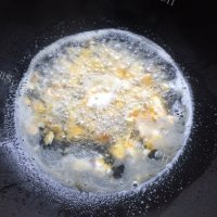 美味的黄丝菌鸡蛋汤面做法图解5)