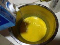 波点蛋糕卷做法图解6)