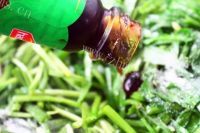 鲜美可口的韭菜炒鸡蛋做法图解7)