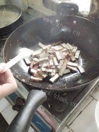 家常菜香干小炒肉做法图解5)